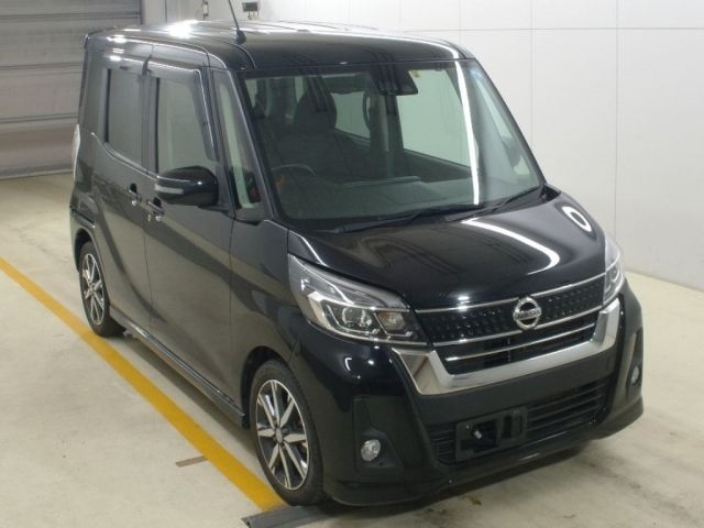 3014 Nissan Dayz roox B21A 2017 г. (NAA Nagoya)